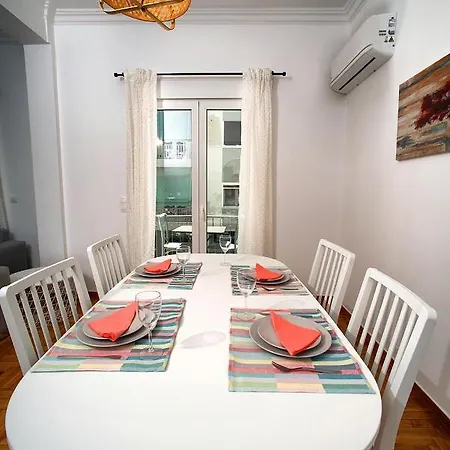 Acropolis Area Family Friendly 2bdr * Athens