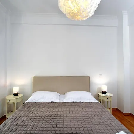 Acropolis Area Family Friendly 2bdr * Athens