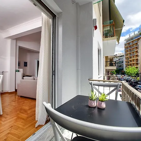 Acropolis Area Family Friendly 2bdr *